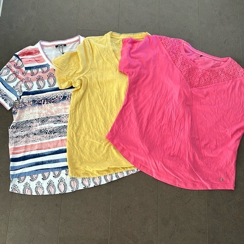 Bundle of 3 Olsen T-shirts size large
